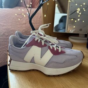 Calia x New balance 327